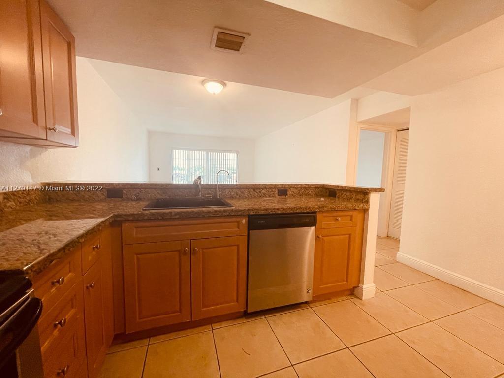 DORAL GARDENS II CONDO - Residential Lease