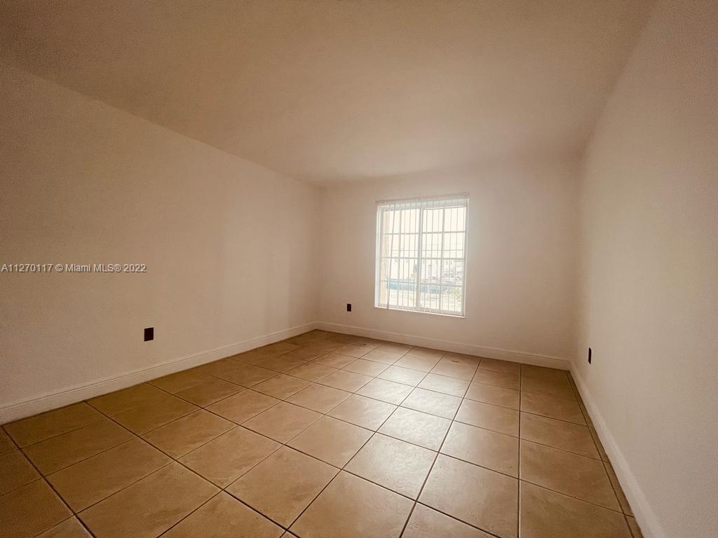 DORAL GARDENS II CONDO - Residential Lease