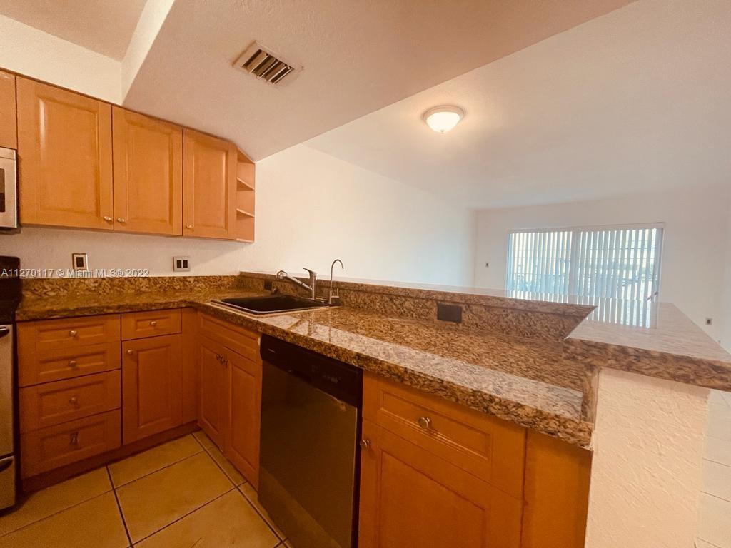 DORAL GARDENS II CONDO - Residential Lease