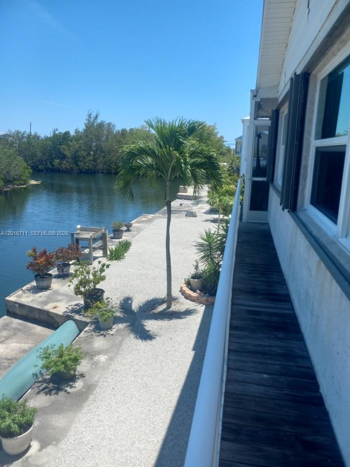 CAHILL PINES AND PALMS - Residential