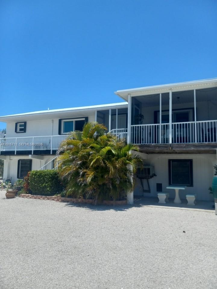 CAHILL PINES AND PALMS - Residential