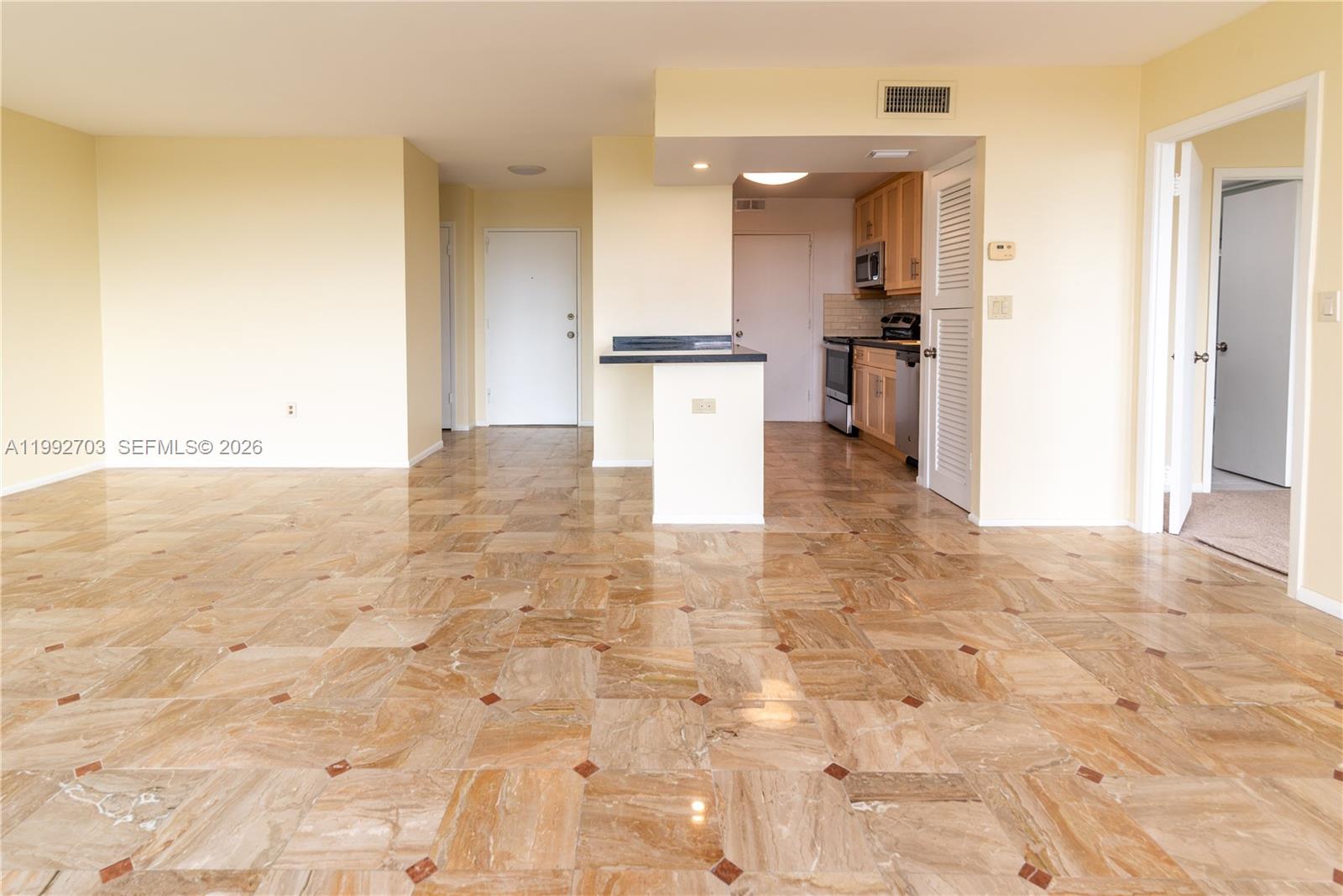 GUILDFORD CONDO - Residential