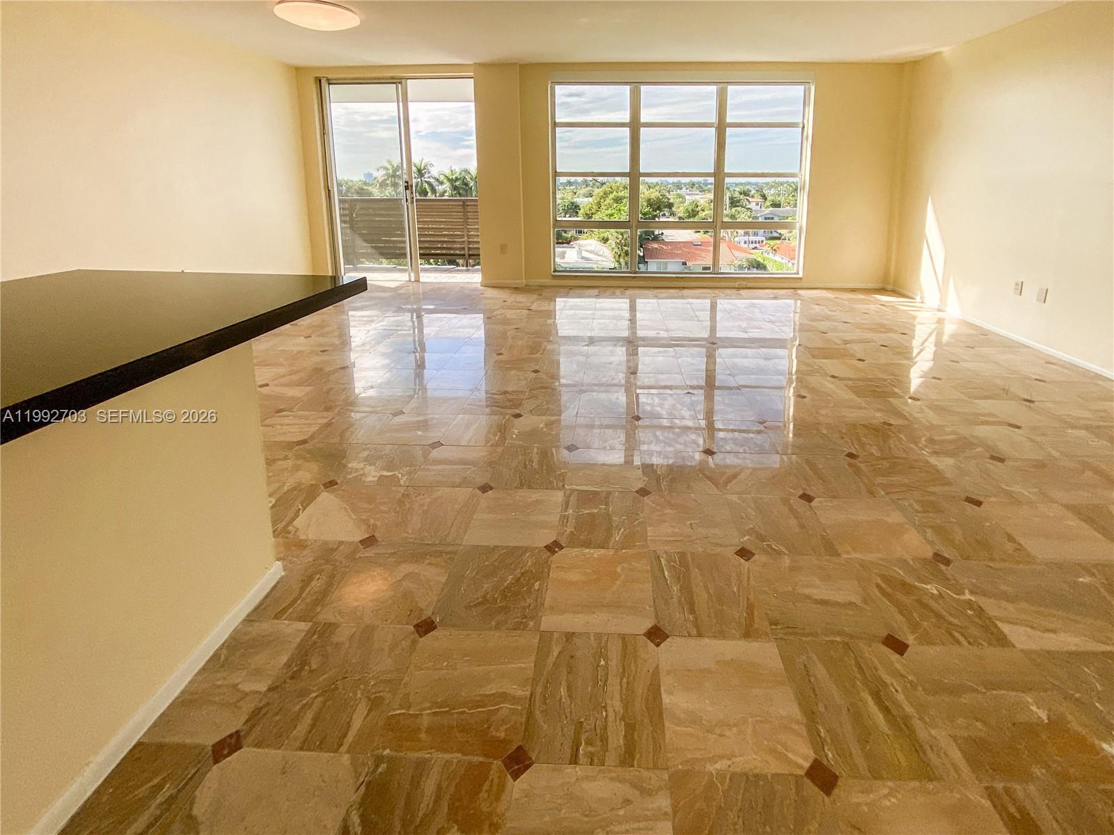 GUILDFORD CONDO - Residential