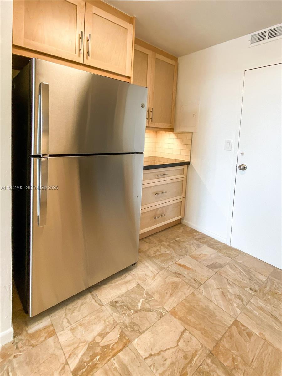 GUILDFORD CONDO - Residential