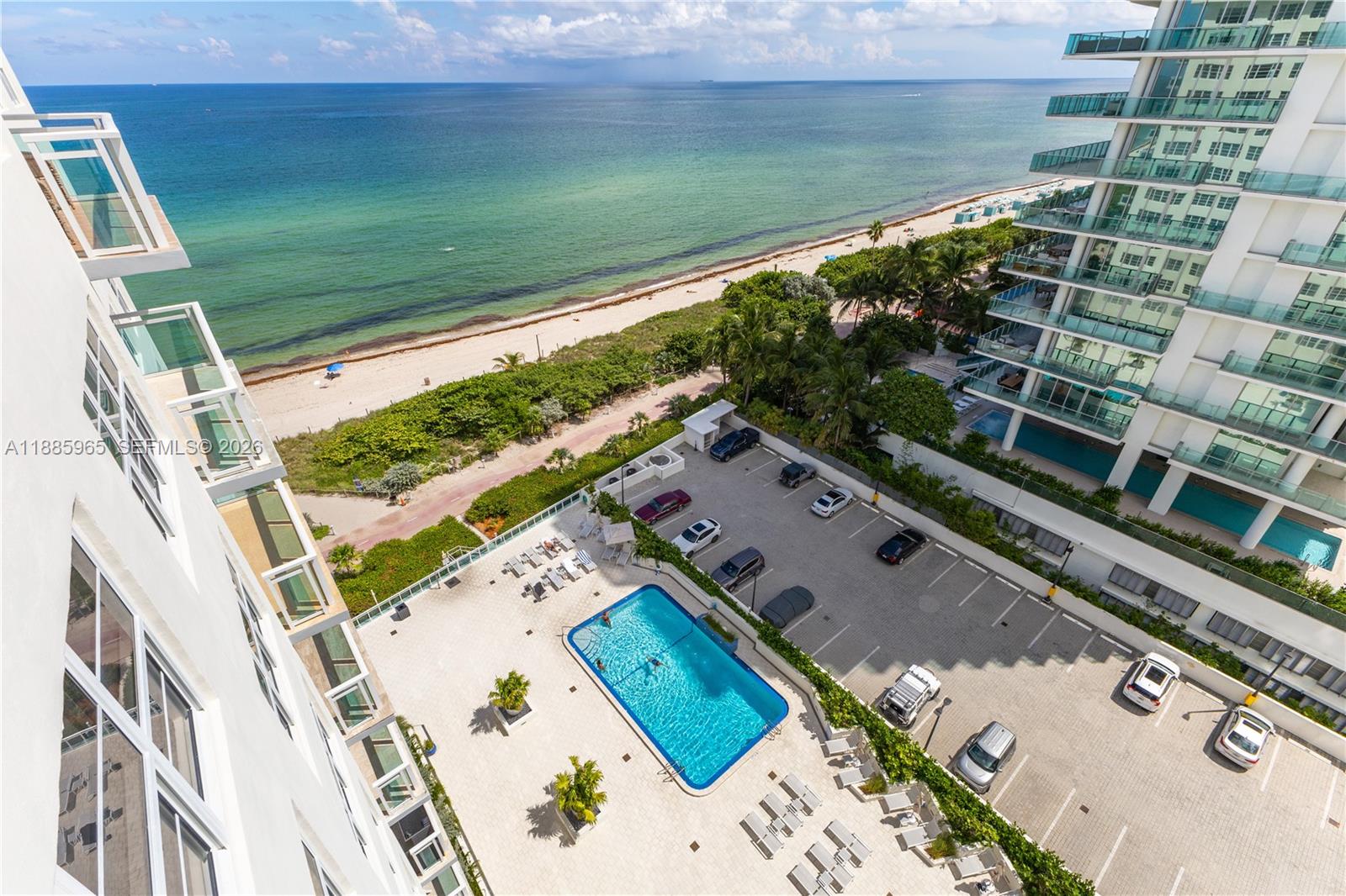 THE COLLINS CONDO - Residential