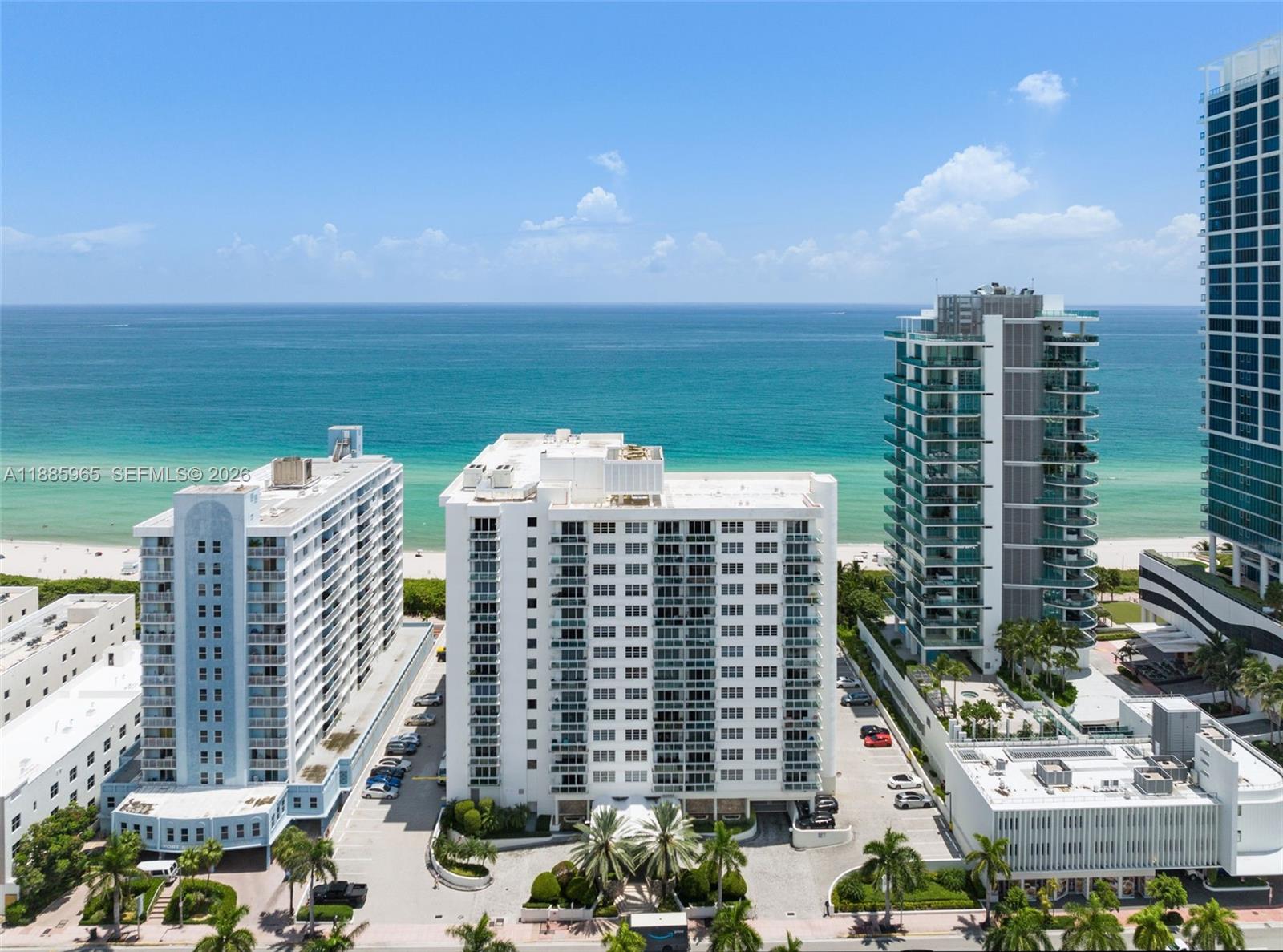 THE COLLINS CONDO - Residential