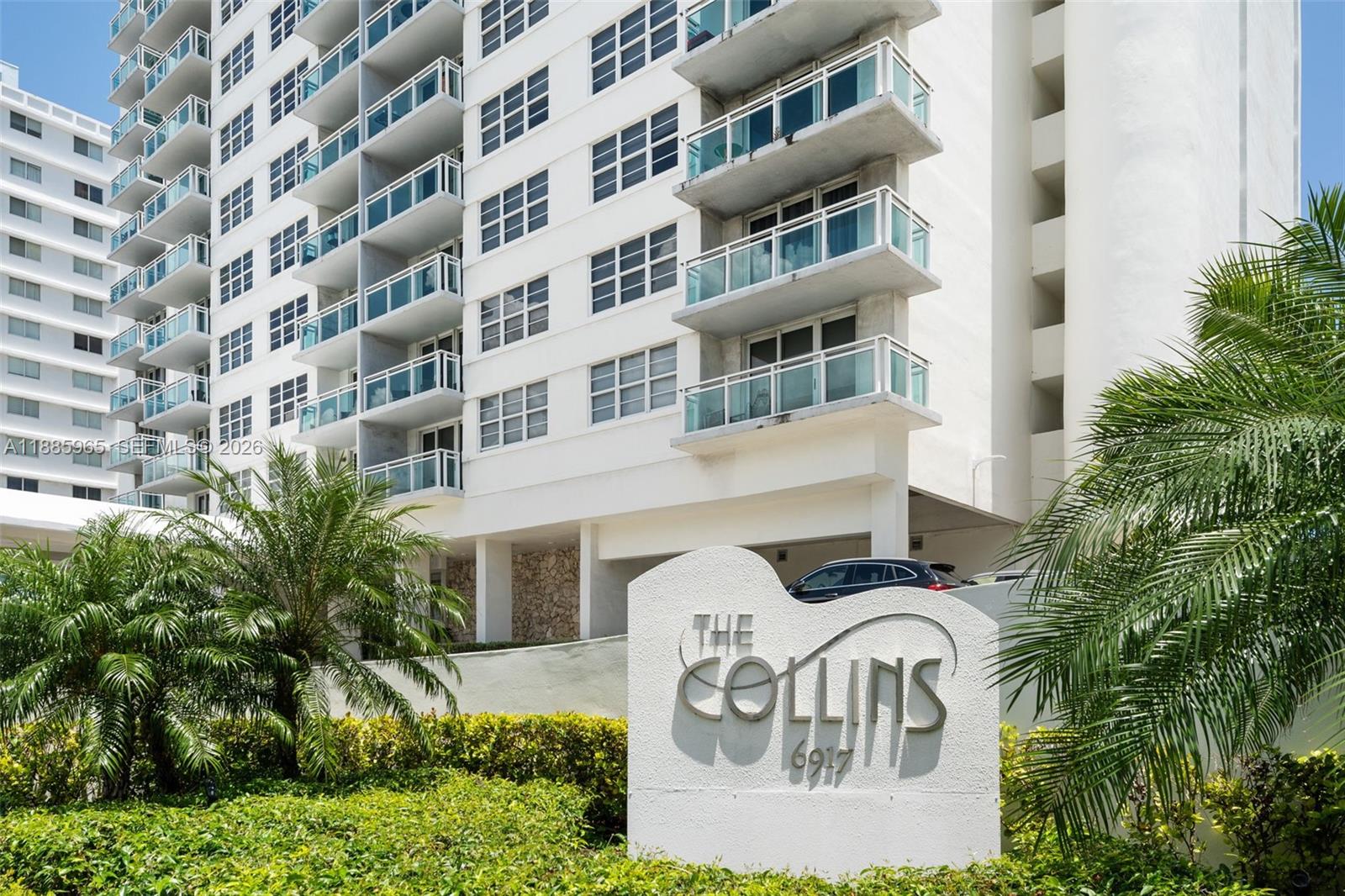 THE COLLINS CONDO - Residential