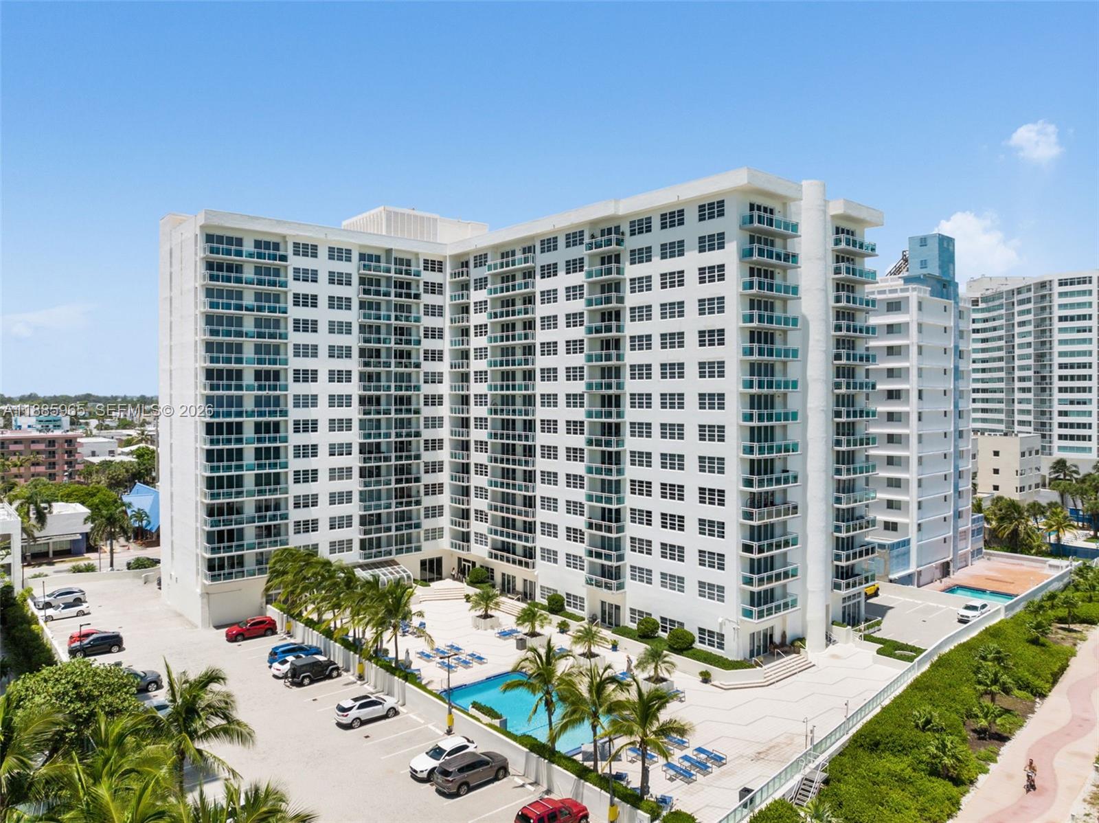 THE COLLINS CONDO - Residential