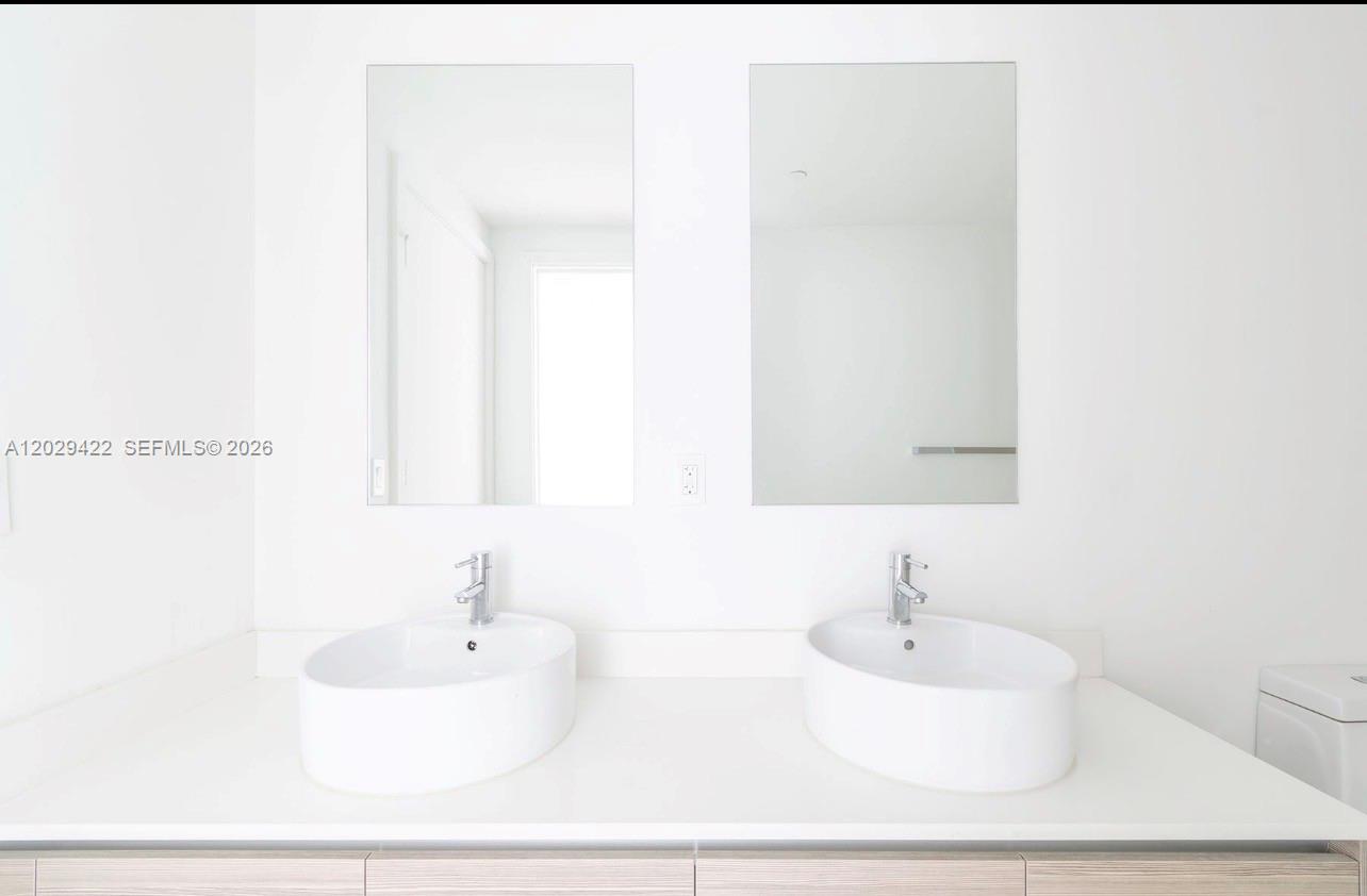 3401 MIDTOWN CONDO - Residential