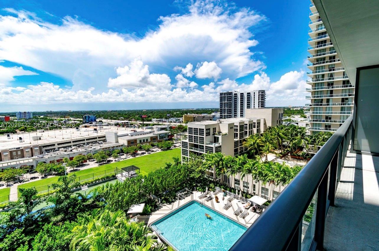 3401 MIDTOWN CONDO - Residential