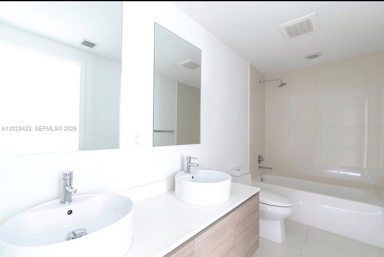 3401 MIDTOWN CONDO - Residential