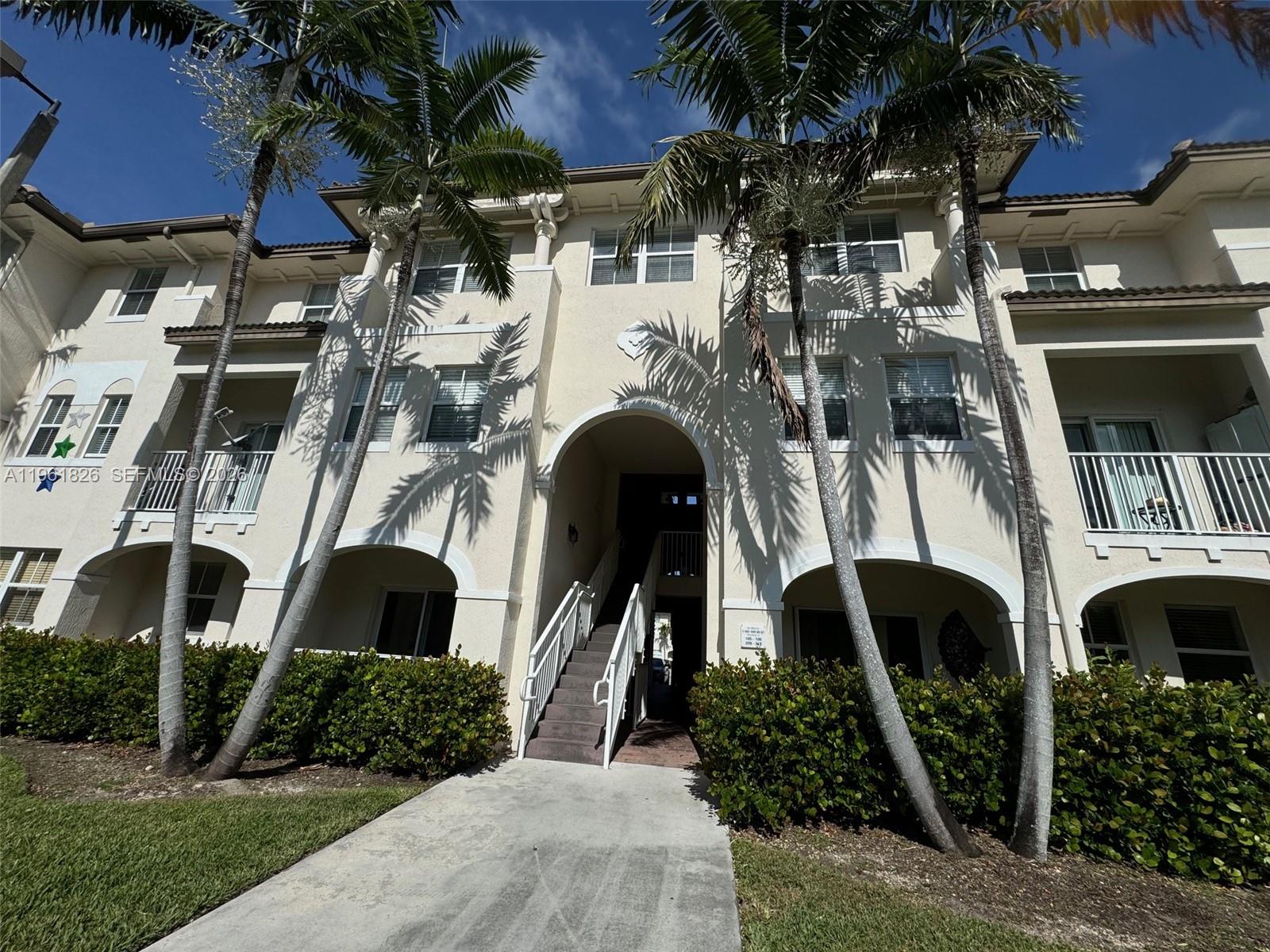 ST MORITZ AT DORAL CONDO - Residential