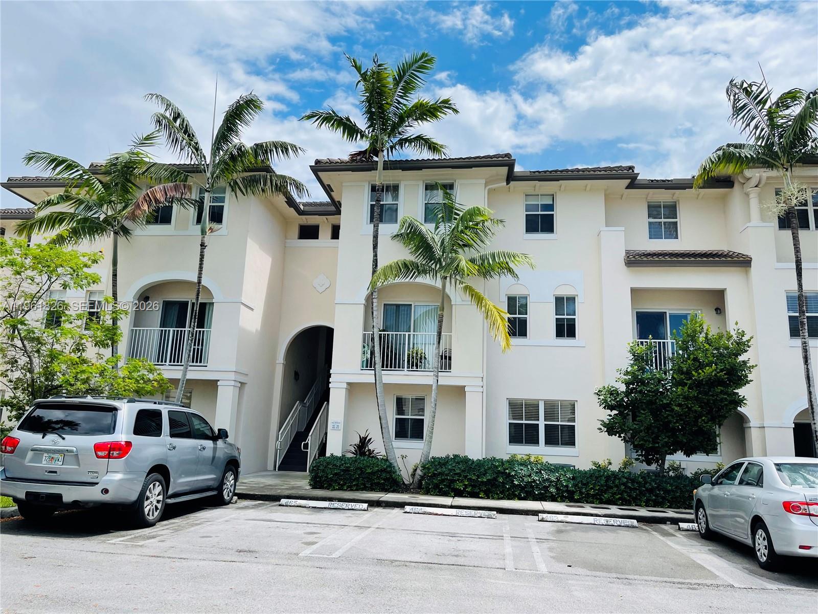 ST MORITZ AT DORAL CONDO - Residential