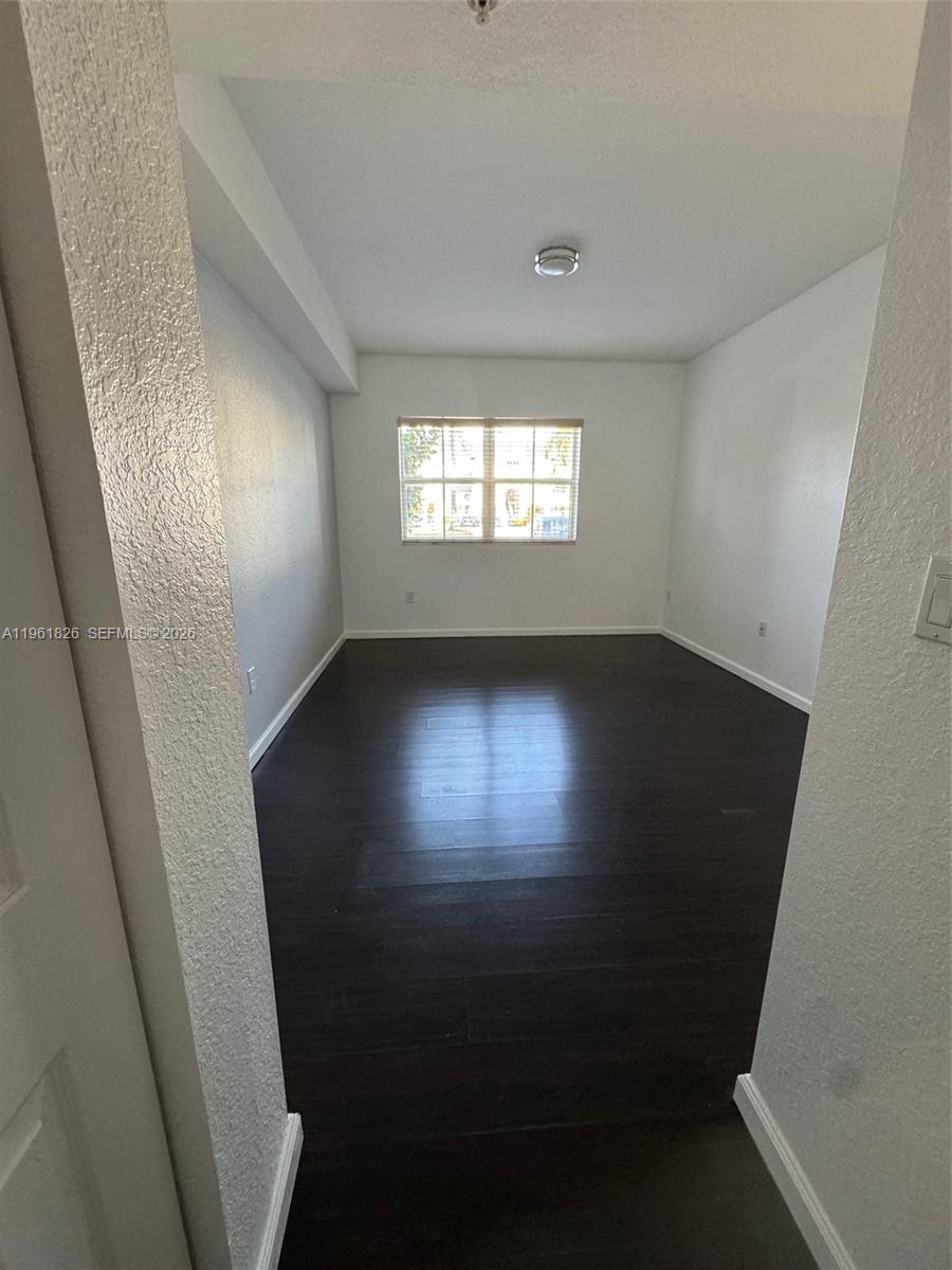 ST MORITZ AT DORAL CONDO - Residential