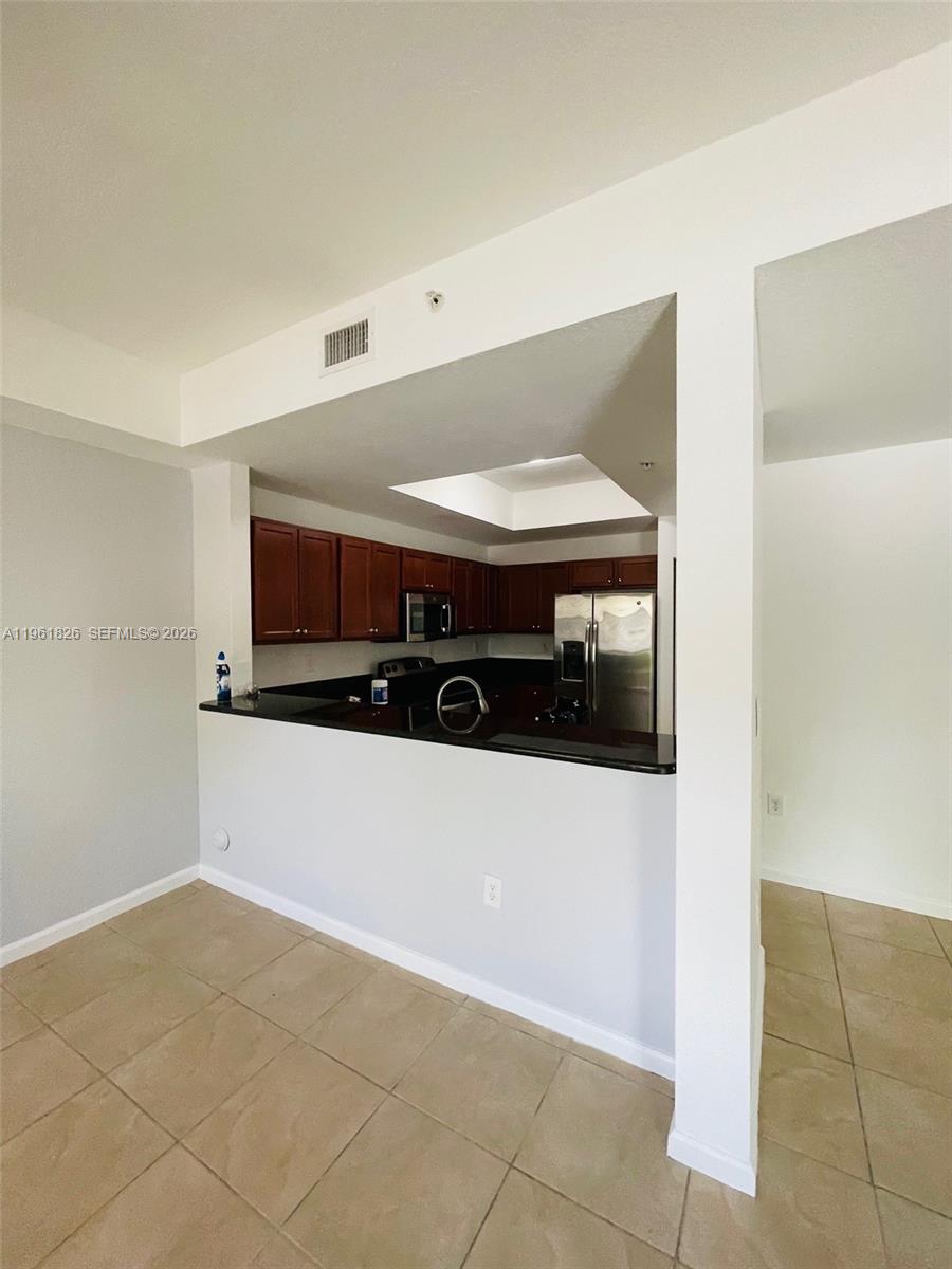 ST MORITZ AT DORAL CONDO - Residential