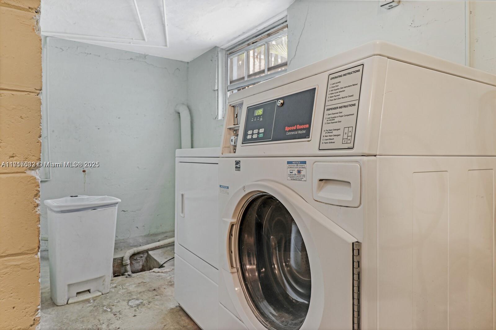 THE VINTAGE EAST CONDO - Residential Lease