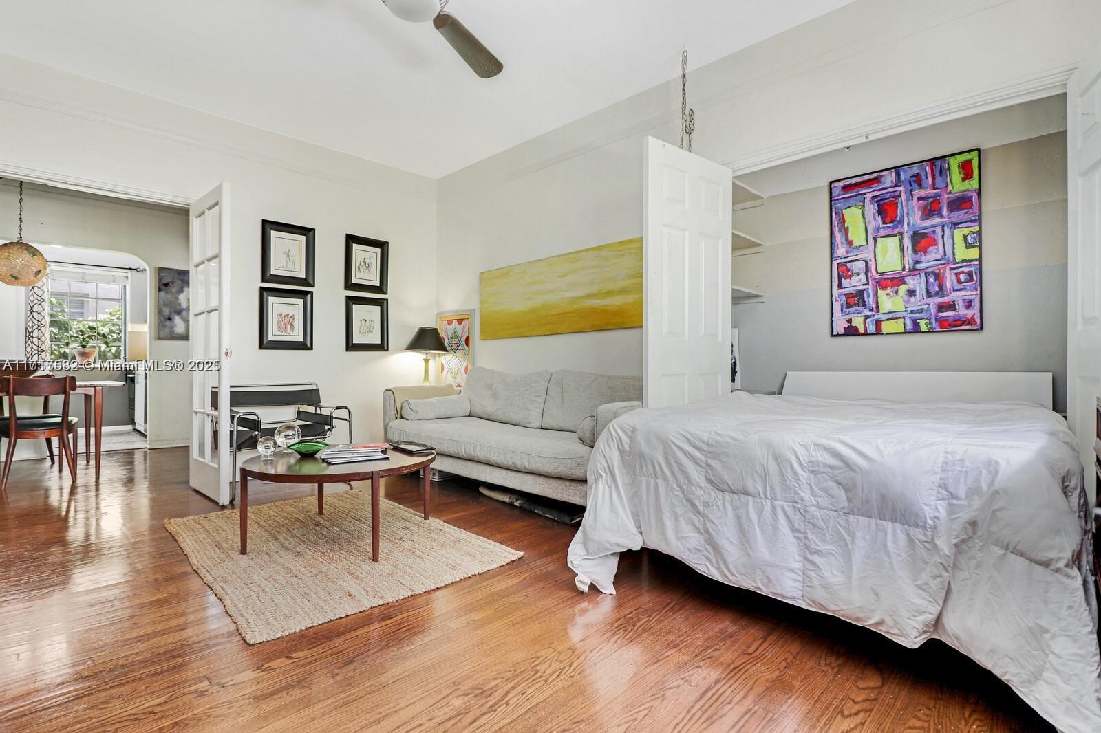 THE VINTAGE EAST CONDO - Residential Lease
