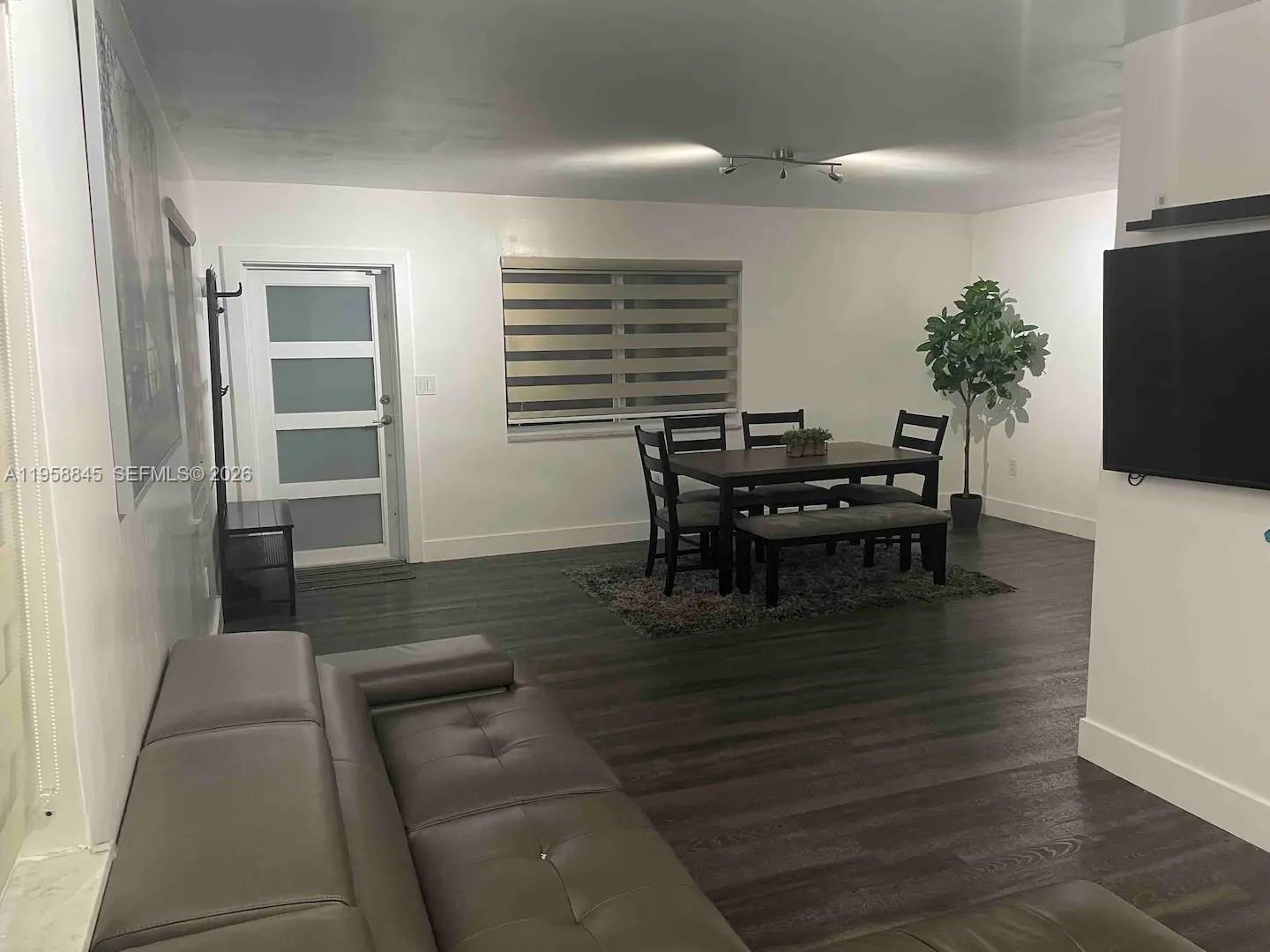 WALDIN ACRES - Residential Income