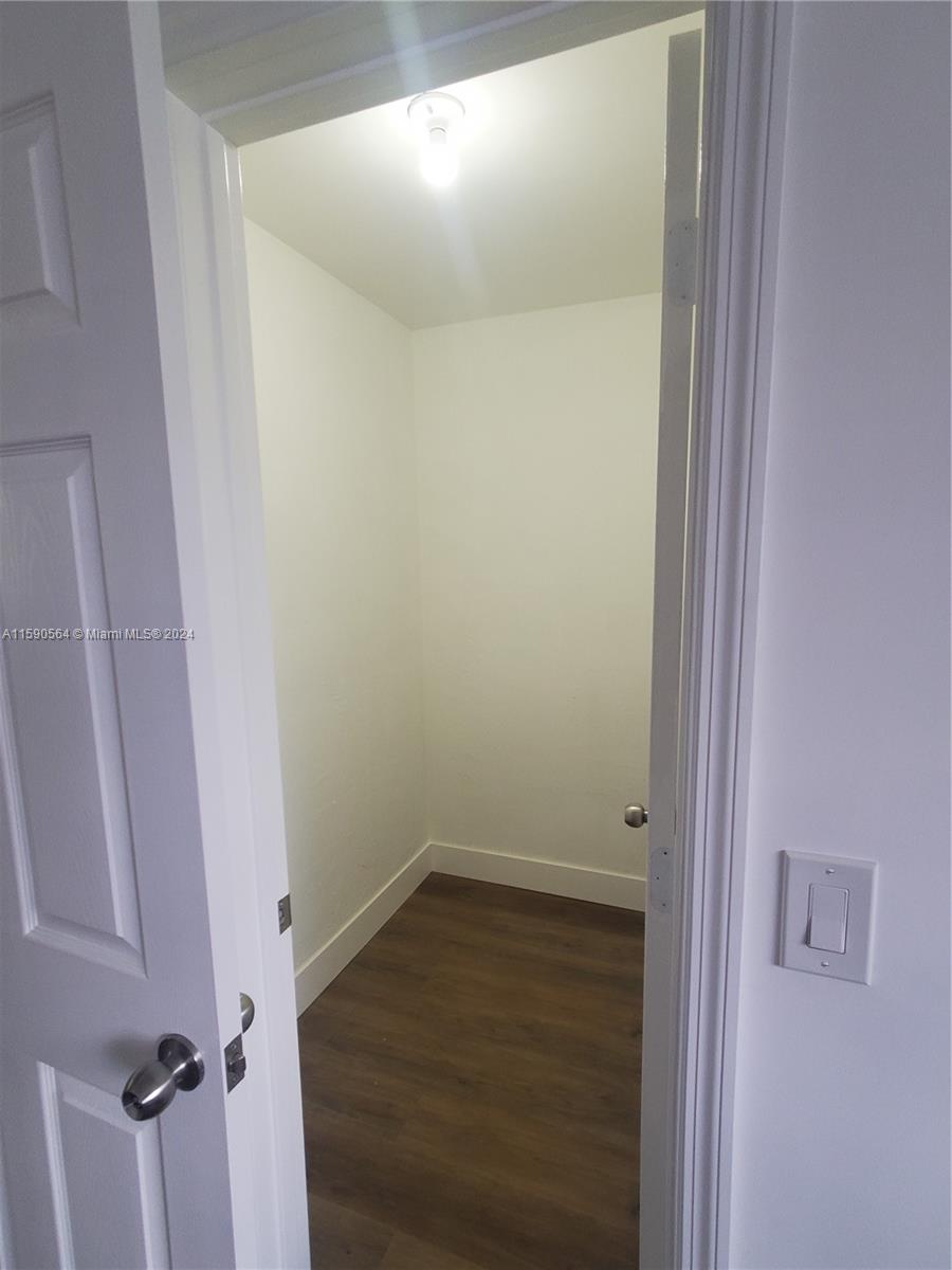 W FLAGLER PK - Residential