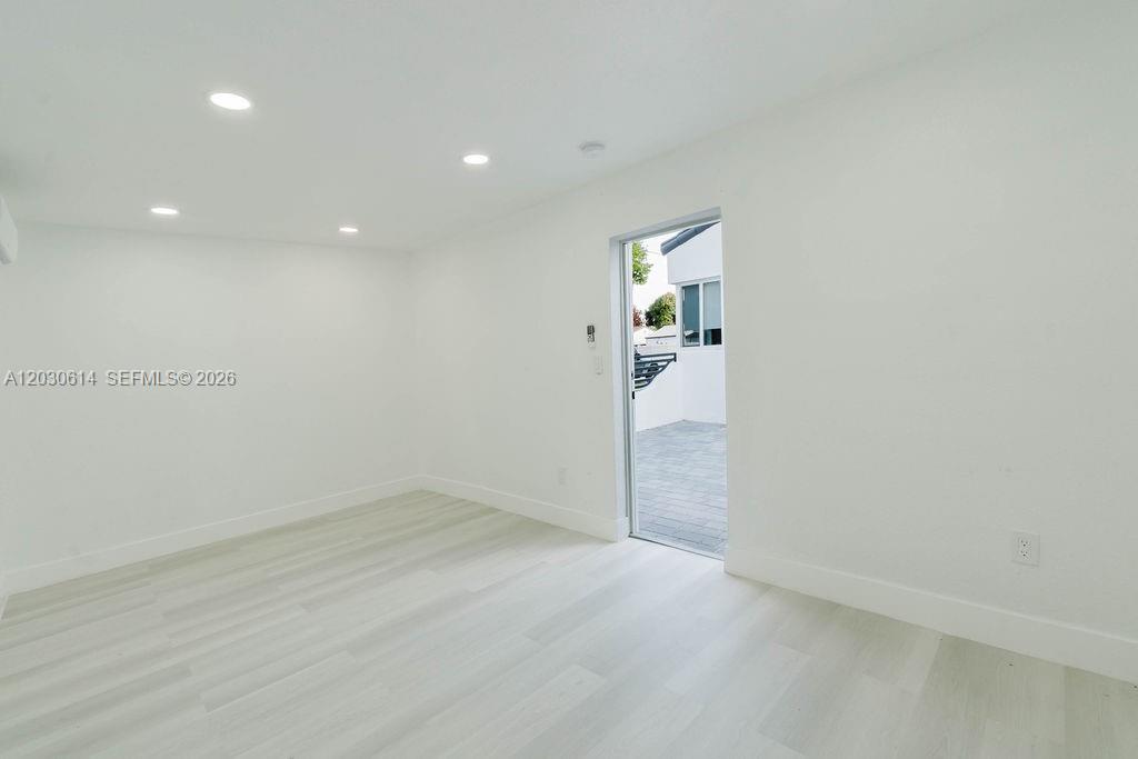 EAST VEDADO - Residential