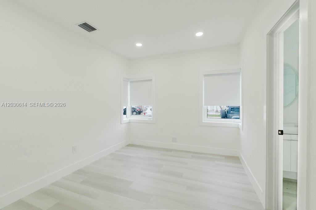 EAST VEDADO - Residential