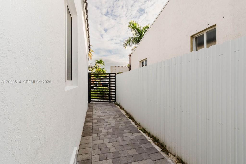 EAST VEDADO - Residential