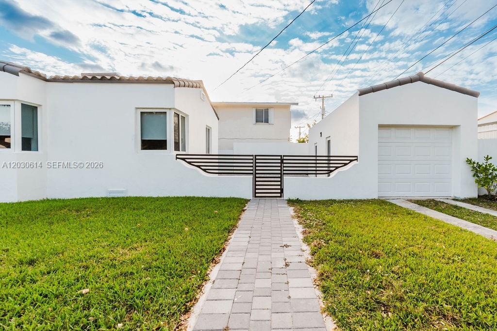 EAST VEDADO - Residential