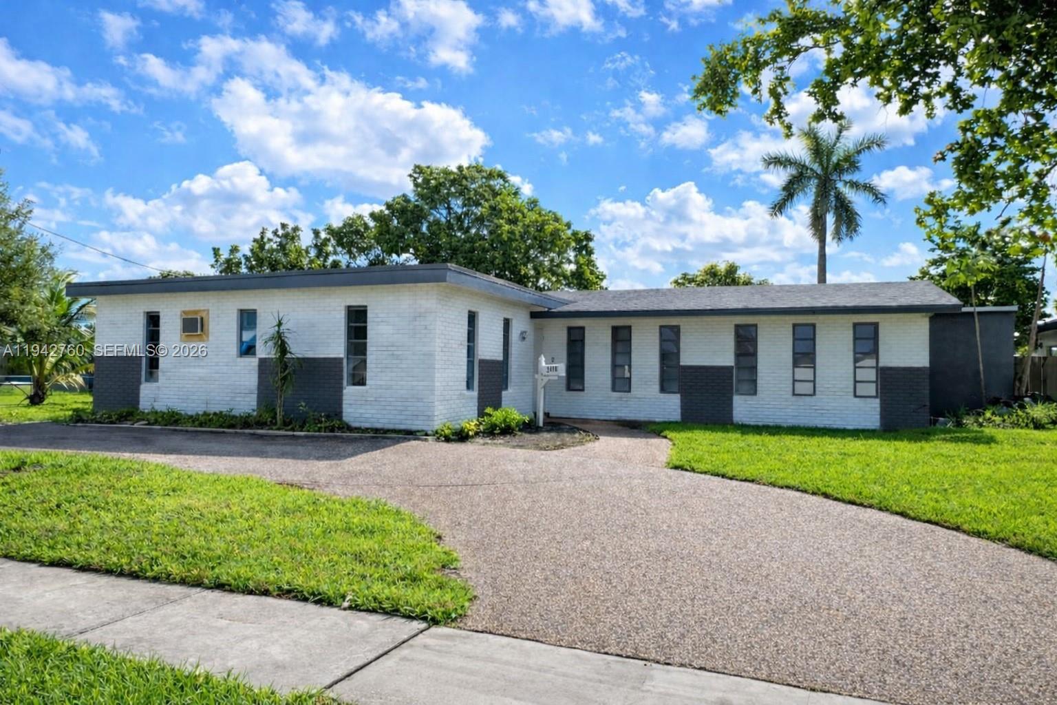 SUNRISE GOLF VILLAGE SEC - Residential