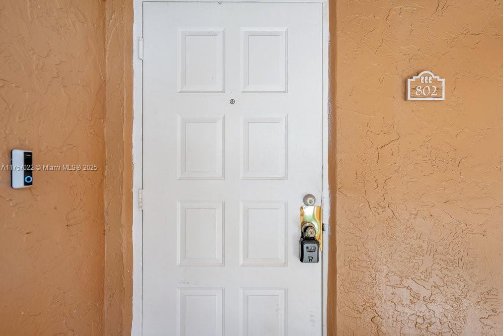 COLONNADES CONDO - Residential Lease