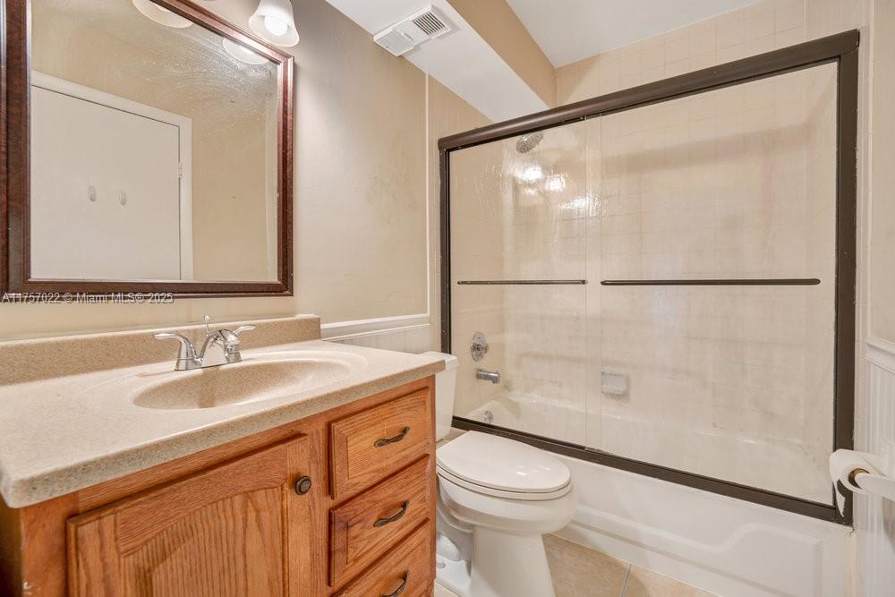 COLONNADES CONDO - Residential Lease