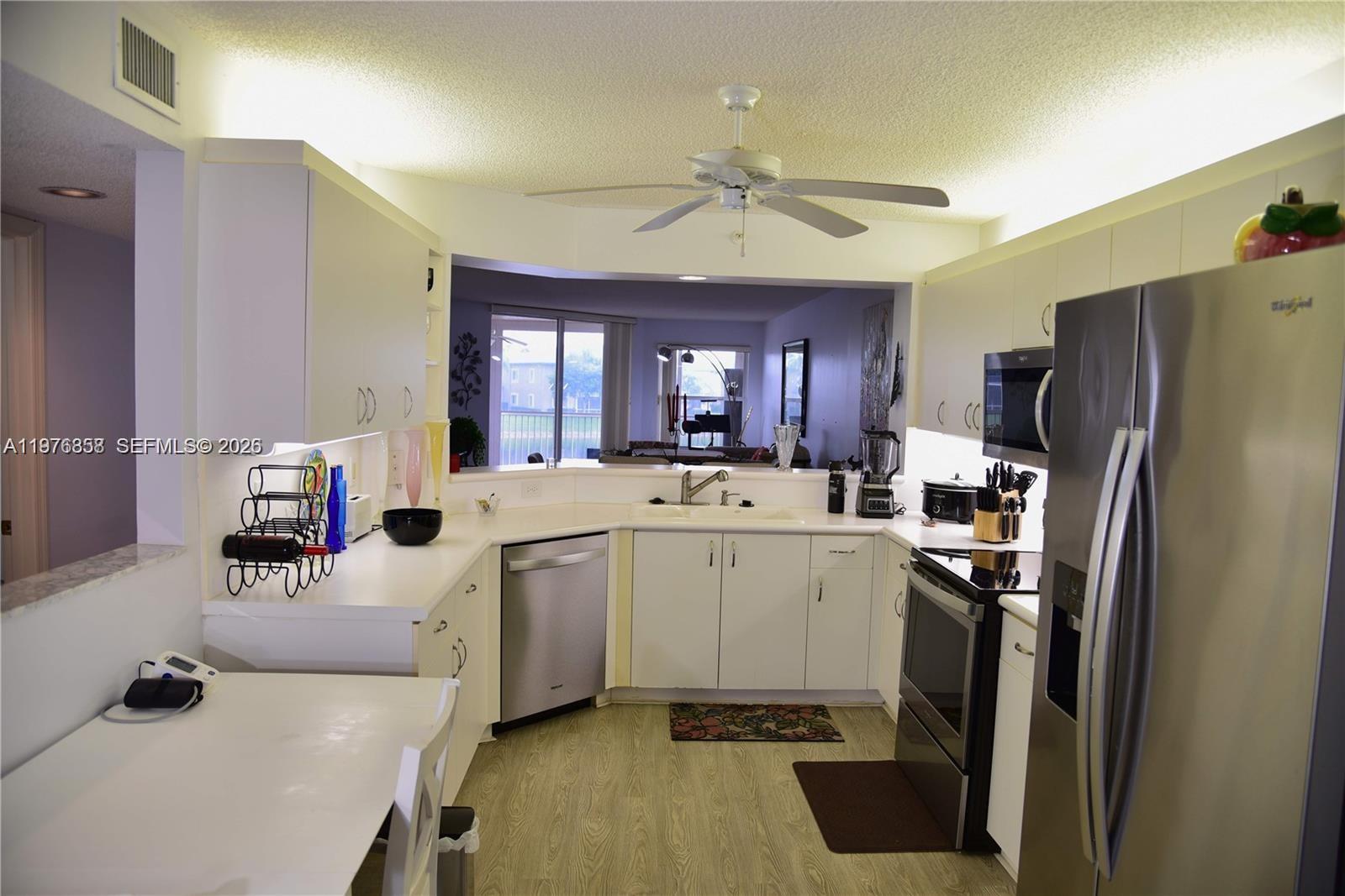 GRANVILLE CONDOMINIUM - Residential