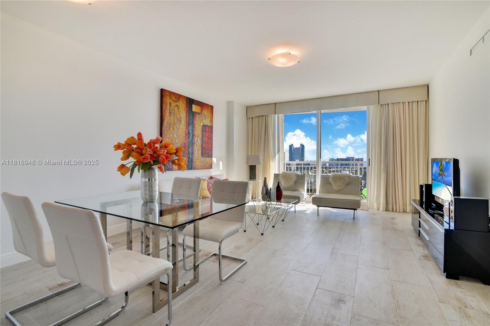DUO CONDOMINIUM EAST - Residential