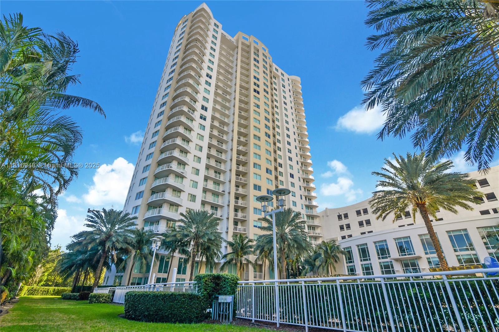 DUO CONDOMINIUM EAST - Residential