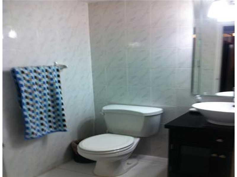 SEA AIR TOWERS CONDO - Residential Lease