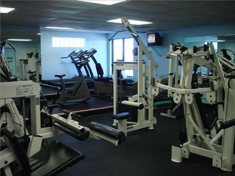SEA AIR TOWERS CONDO - Residential Lease