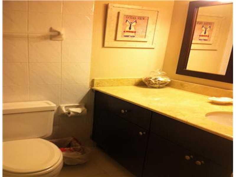 SEA AIR TOWERS CONDO - Residential Lease