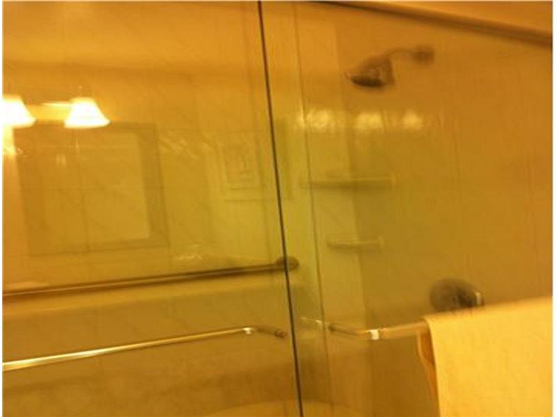 SEA AIR TOWERS CONDO - Residential Lease