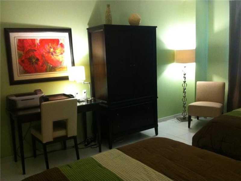 SEA AIR TOWERS CONDO - Residential Lease