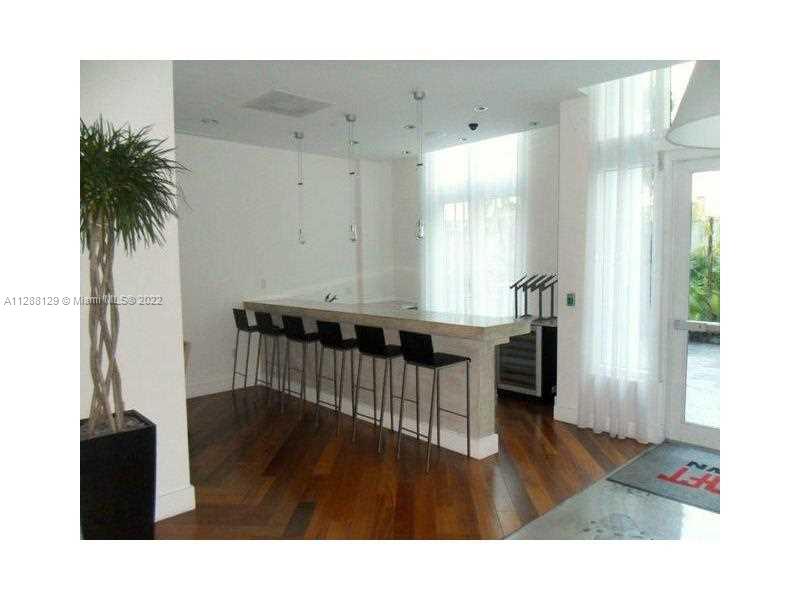 THE LOFT DOWNTOWN CONDO - Residential Lease