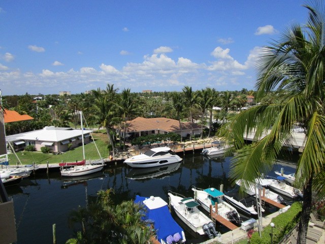 ELOQUENCE ON THE BAY COND - Residential