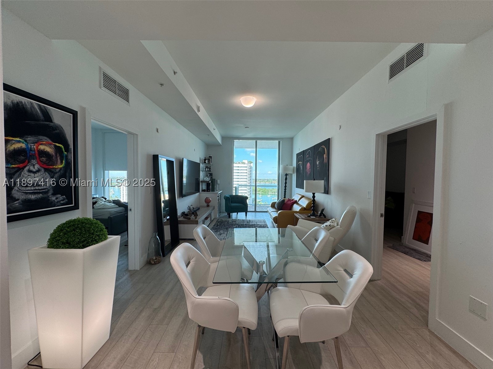 ELOQUENCE ON THE BAY COND - Residential
