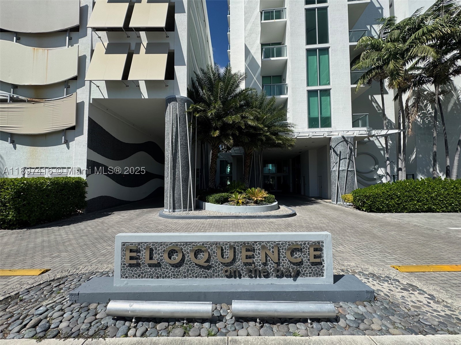 ELOQUENCE ON THE BAY COND - Residential