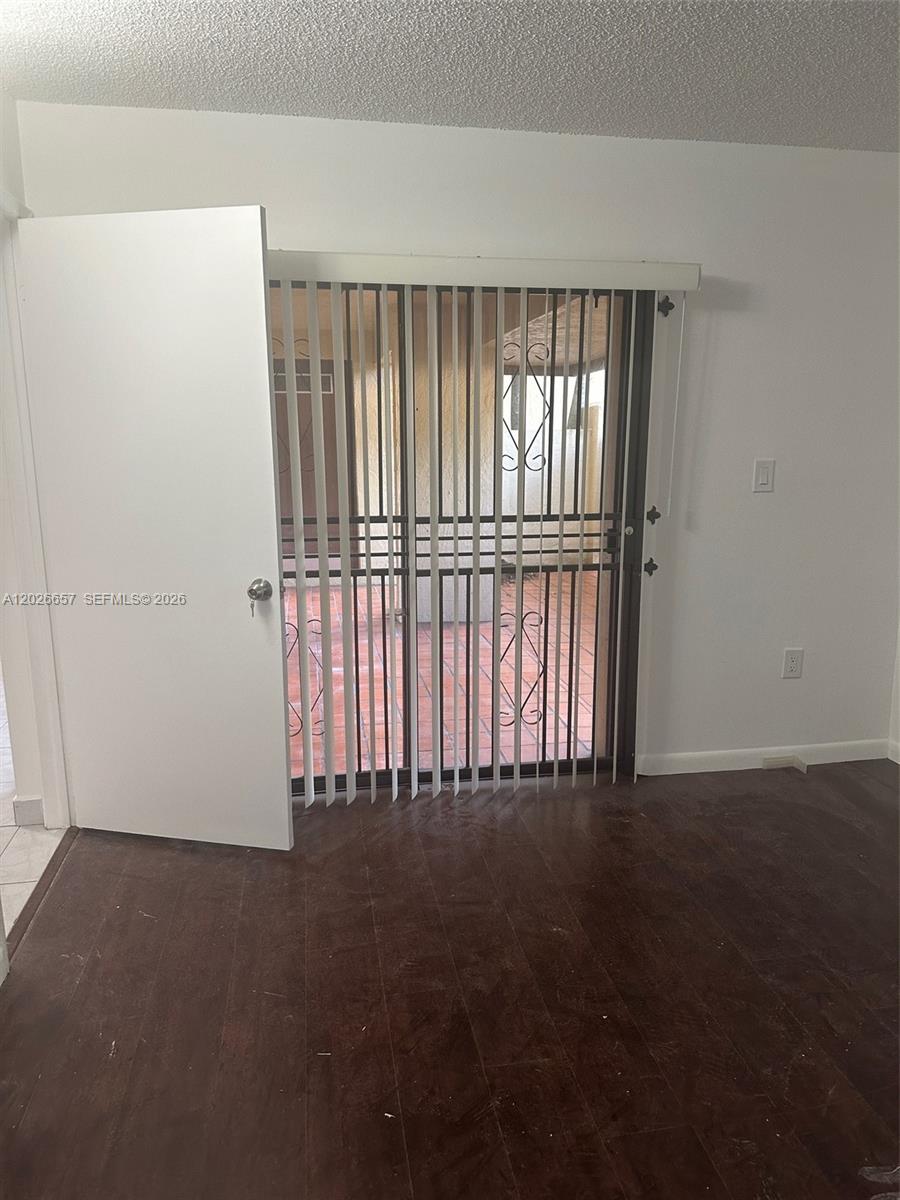 KENLAND POINTE CONDO IV - Residential Lease