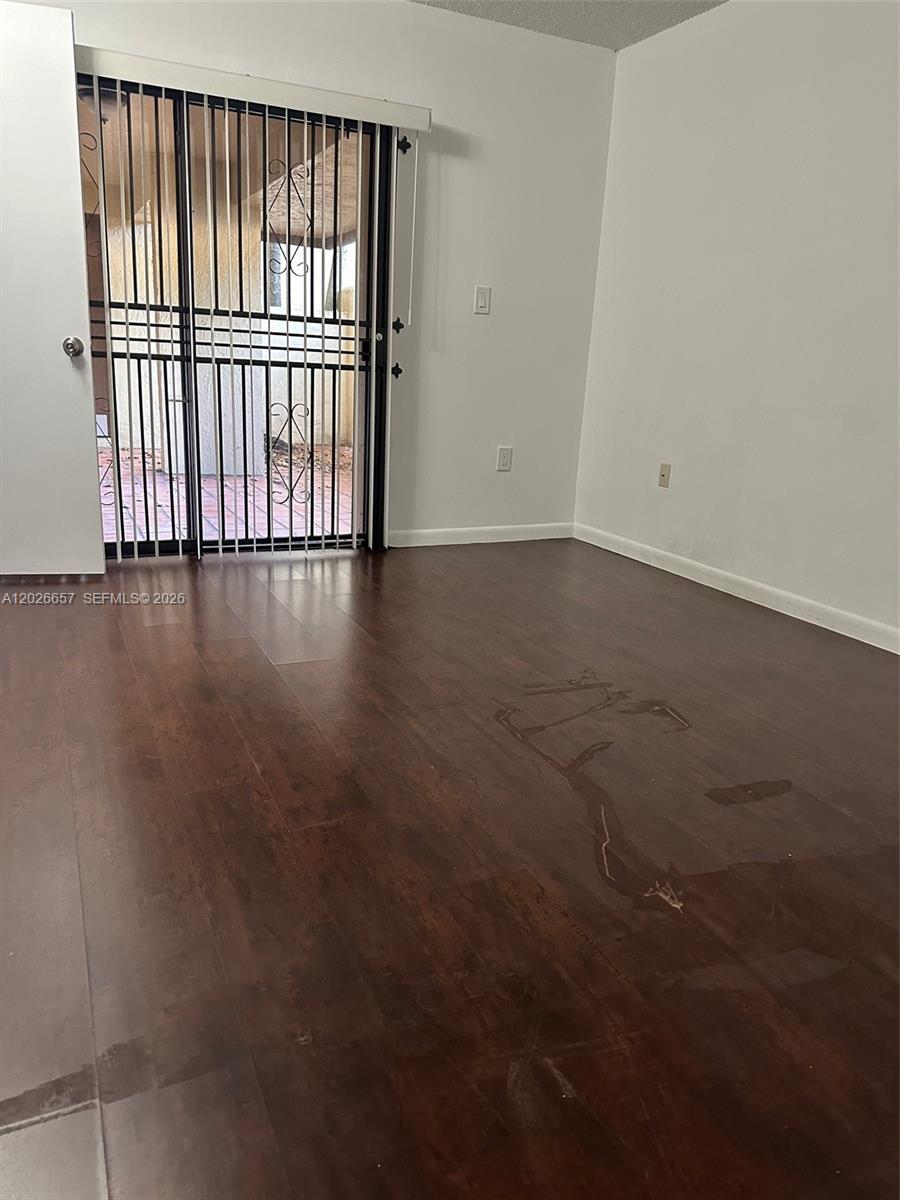 KENLAND POINTE CONDO IV - Residential Lease