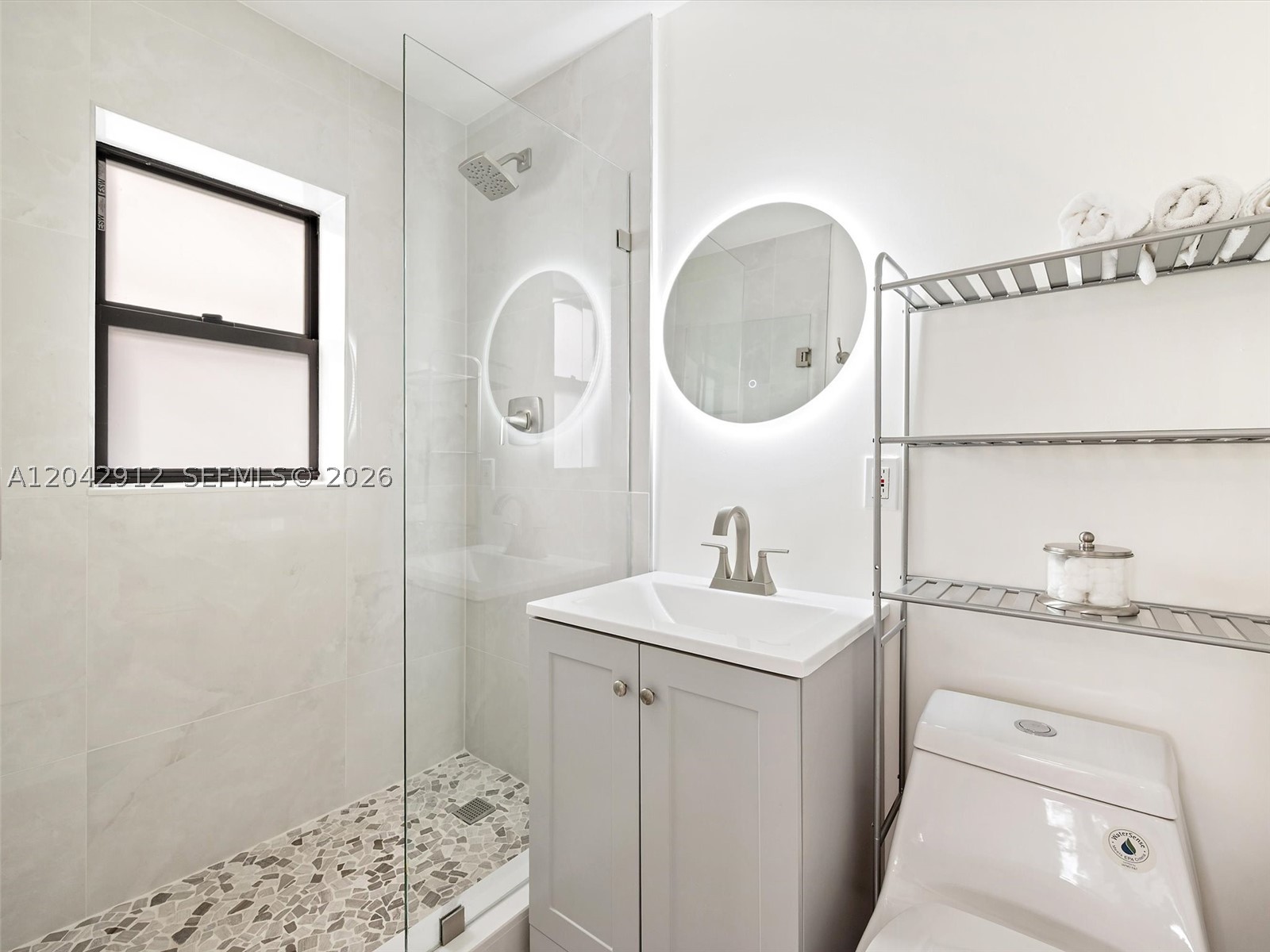 WEST RIVER SEC CROISSANT - Residential