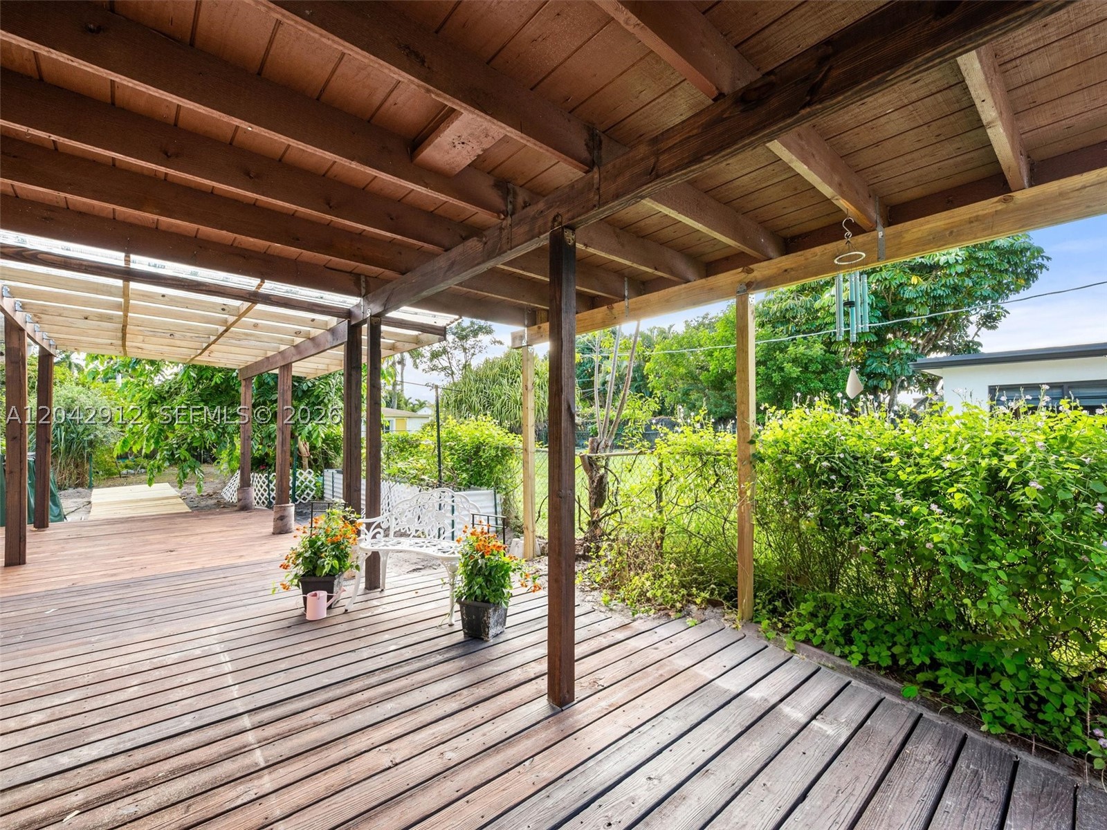 WEST RIVER SEC CROISSANT - Residential