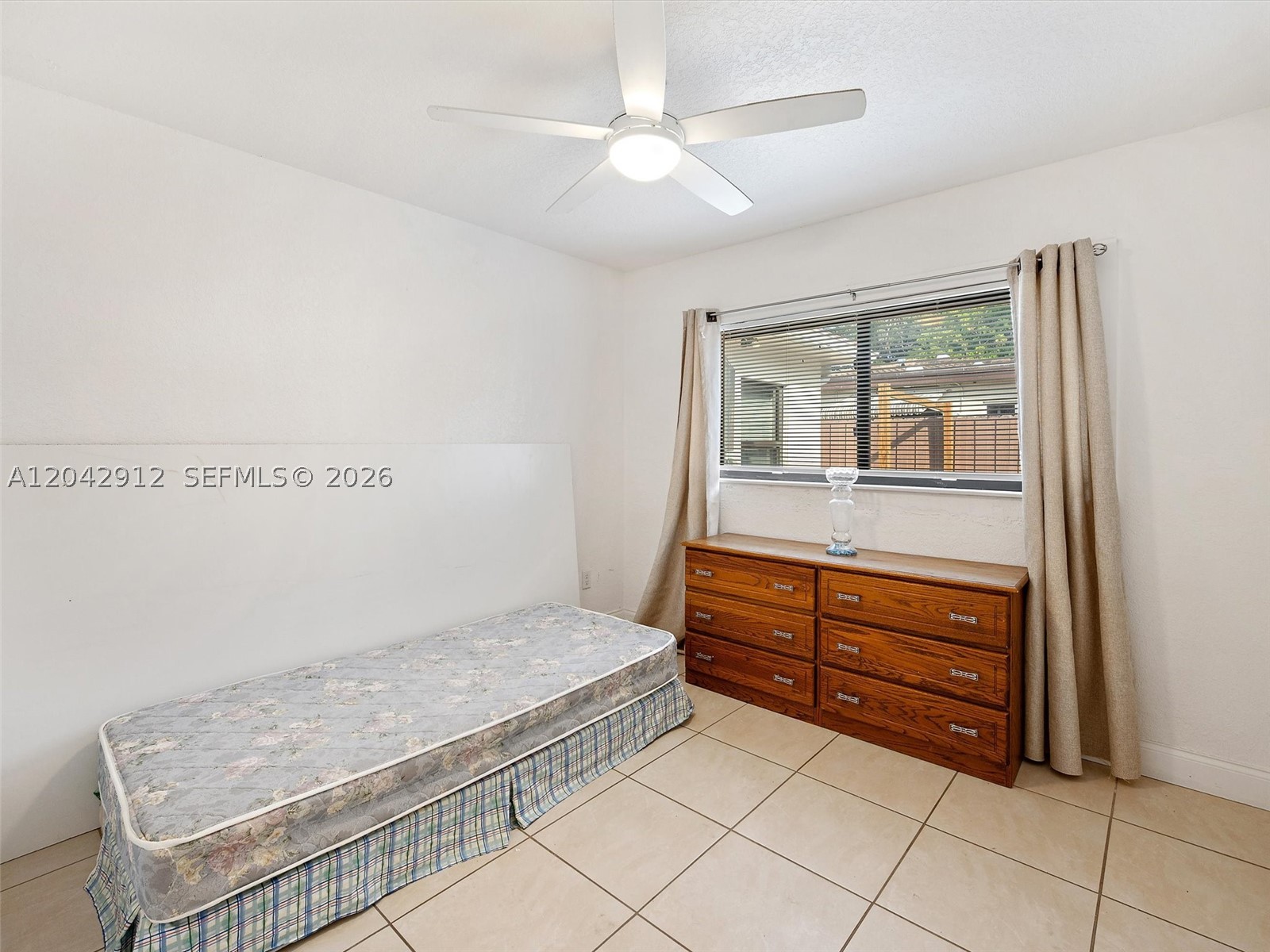 WEST RIVER SEC CROISSANT - Residential