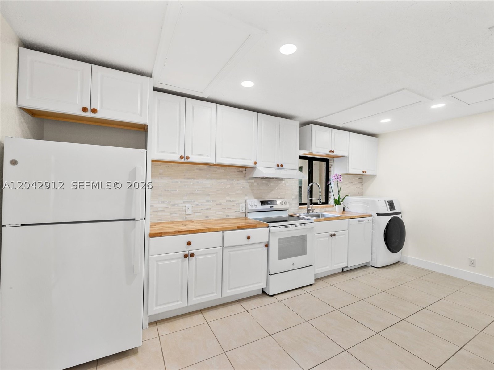 WEST RIVER SEC CROISSANT - Residential