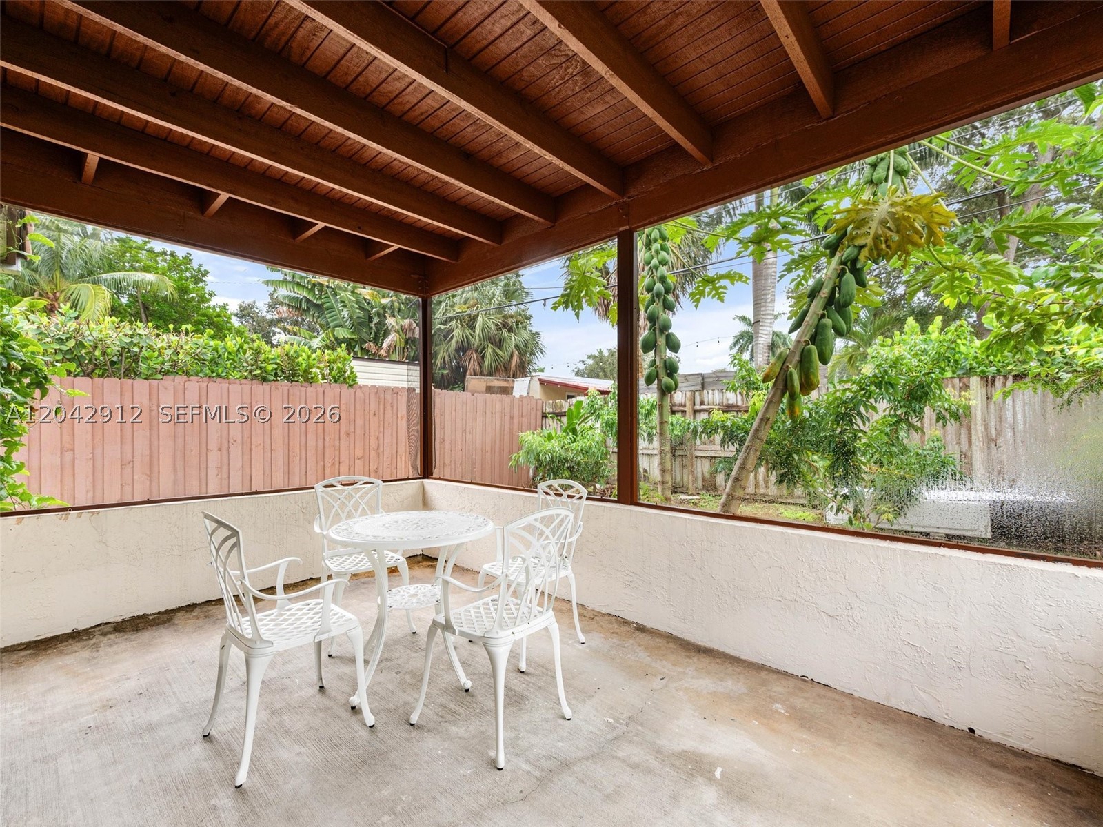 WEST RIVER SEC CROISSANT - Residential