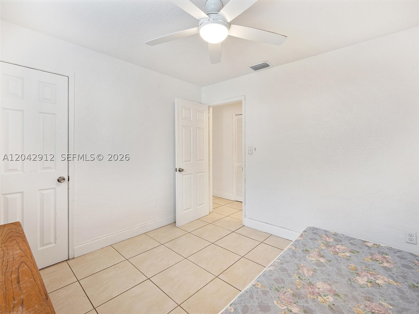 WEST RIVER SEC CROISSANT - Residential